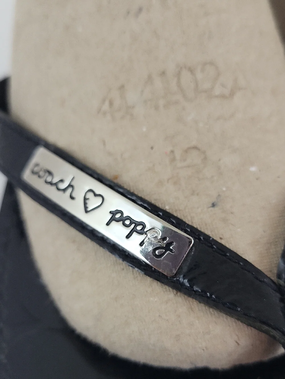 Coach Poppy Wilma Black Patent Leather Thong Flip Flops Size 11 B